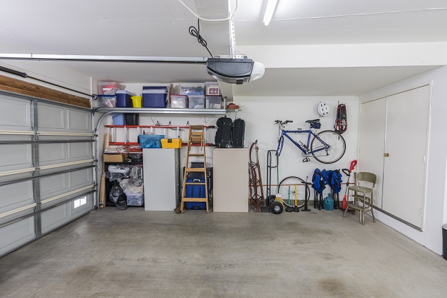 Call a Junk Removal Service After Cleaning Out Your Garage