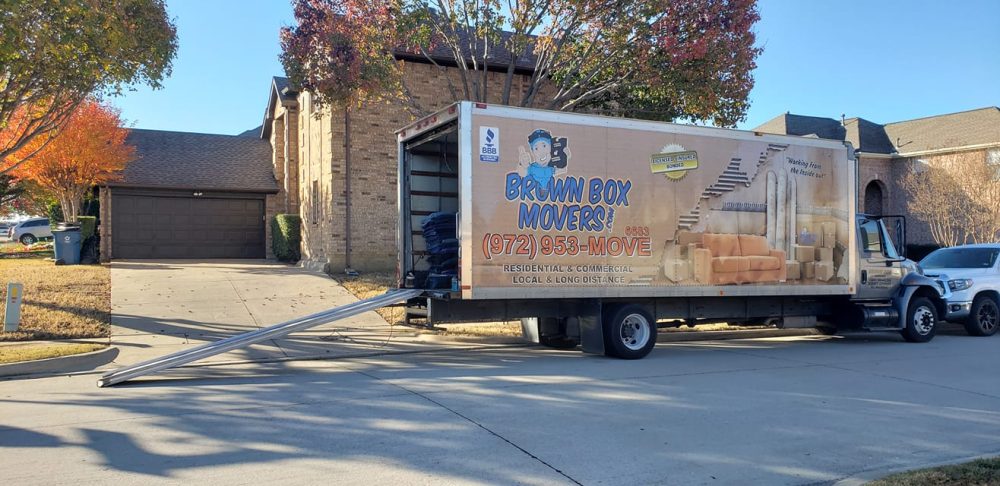 Why You Should Hire Professional Movers For Long Distance Moving